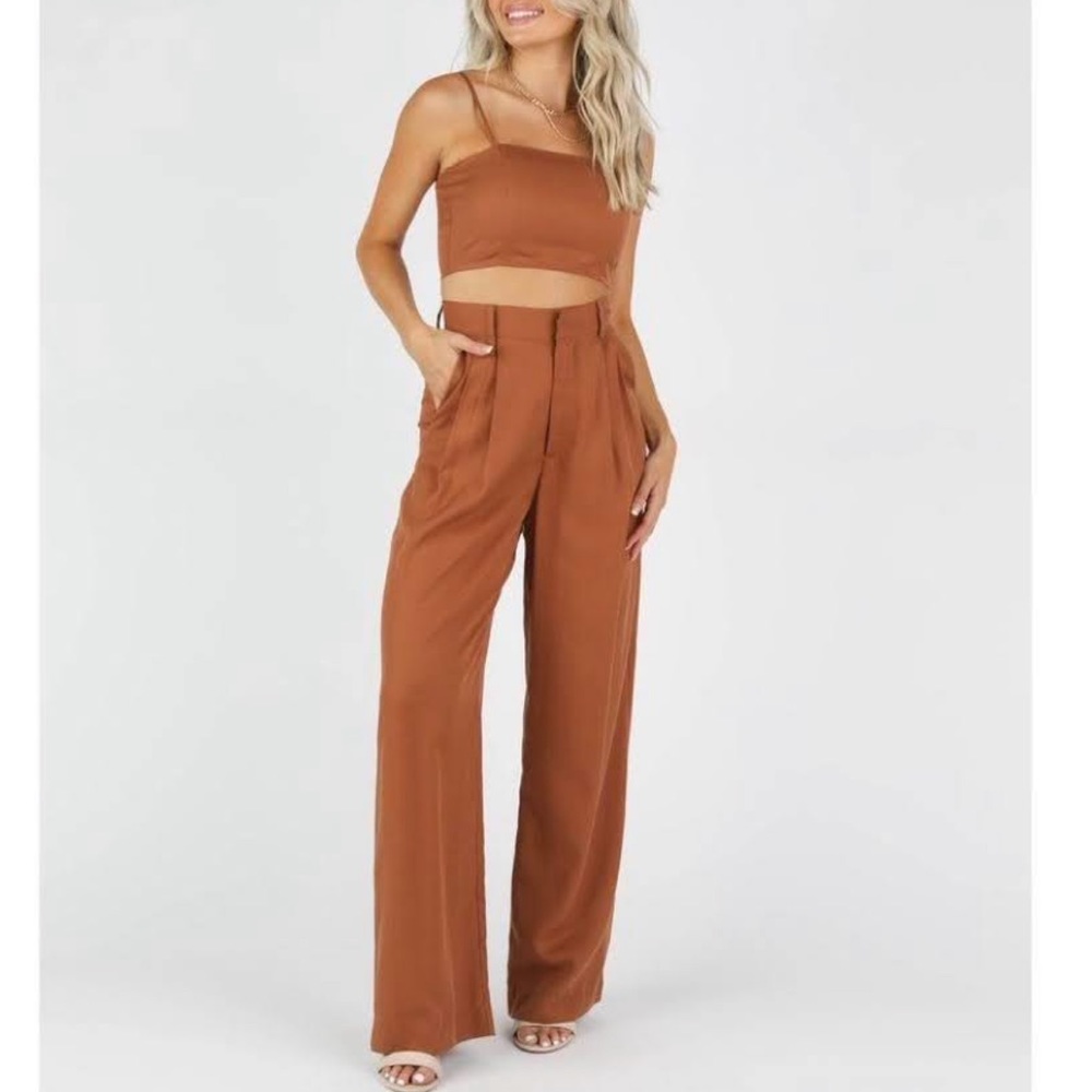 NWT Kittenish Set